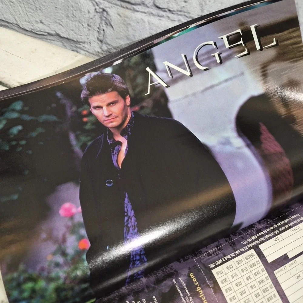 Buffy the Vampire Slayer Magazine Fall 1999 Issue 5 Graduation Angel Fox